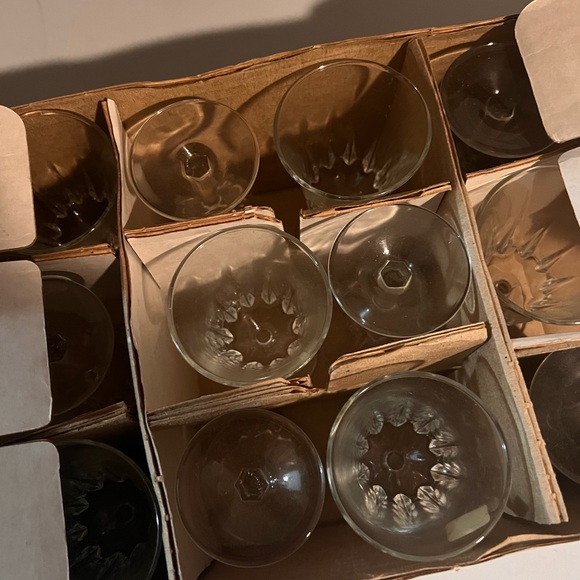 Luminarc Verrerie Cristallerie D'Arques France 12 Clr Footed Wine Glasses- Vtg - Picture 9 of 10